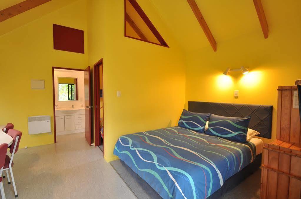 Bay Cabinz Motel Paihia Eksteriør bilde